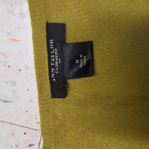 Olive Green Sweater - Picture 2 of 2